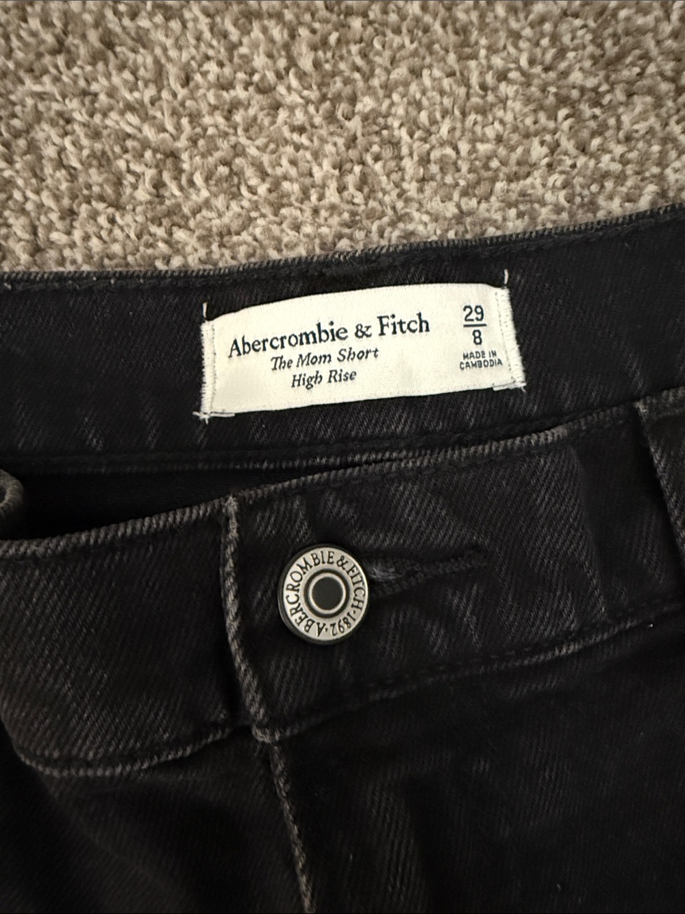 Abercrombie & Fitch Black High-Rise Mom Shorts, Size 29/8